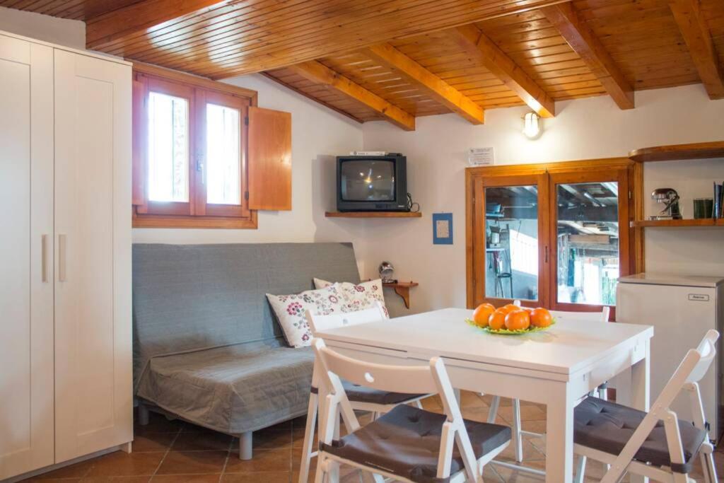 Como Lakeside Cottage - Lakefront Private Garden With Private Access To The Lake Onno Екстериор снимка